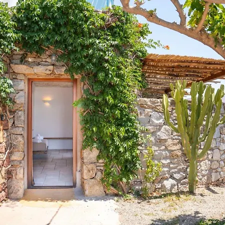 Hotel Albatros Club Mykonos 3*