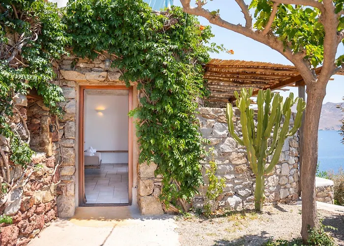 Albatros Club Mykonos 3* Panormos (Mykonos)