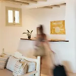Albatros Club Mykonos Ξενοδοχείο 3*