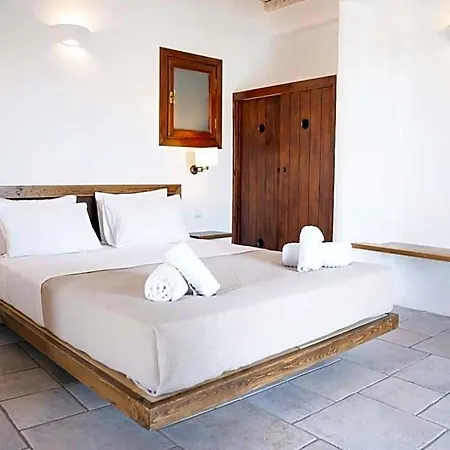 Albatros Club Mykonos Hotel 3*