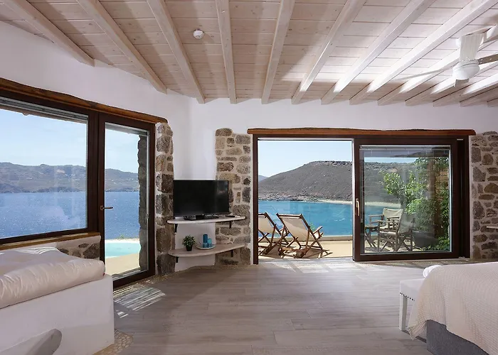 Albatros Club Mykonos Hotel 3*