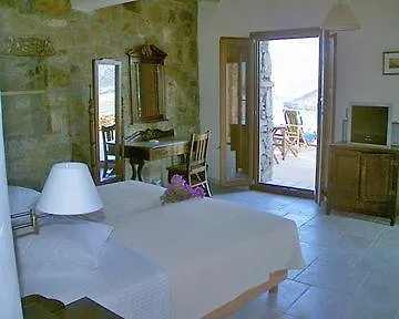 Albatros Club Mykonos 3*