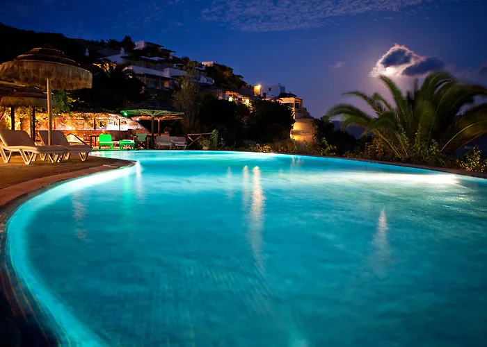 Albatros Club Mykonos 3*