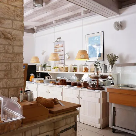 Albatros Club Mykonos Hotel