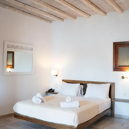 Albatros Club Mykonos Hotel 3*